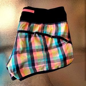 Lululemon speed shorts size 6
